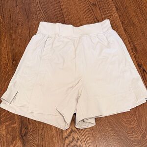lululemon athletica Men's Cream Athletic Shorts - Lightweight Performance